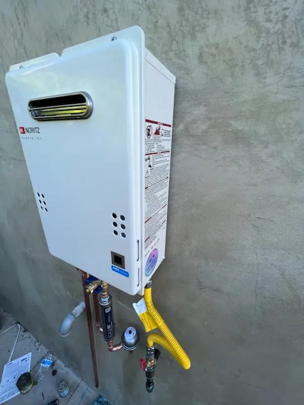 Tankless water heater installation for Vincennes homes